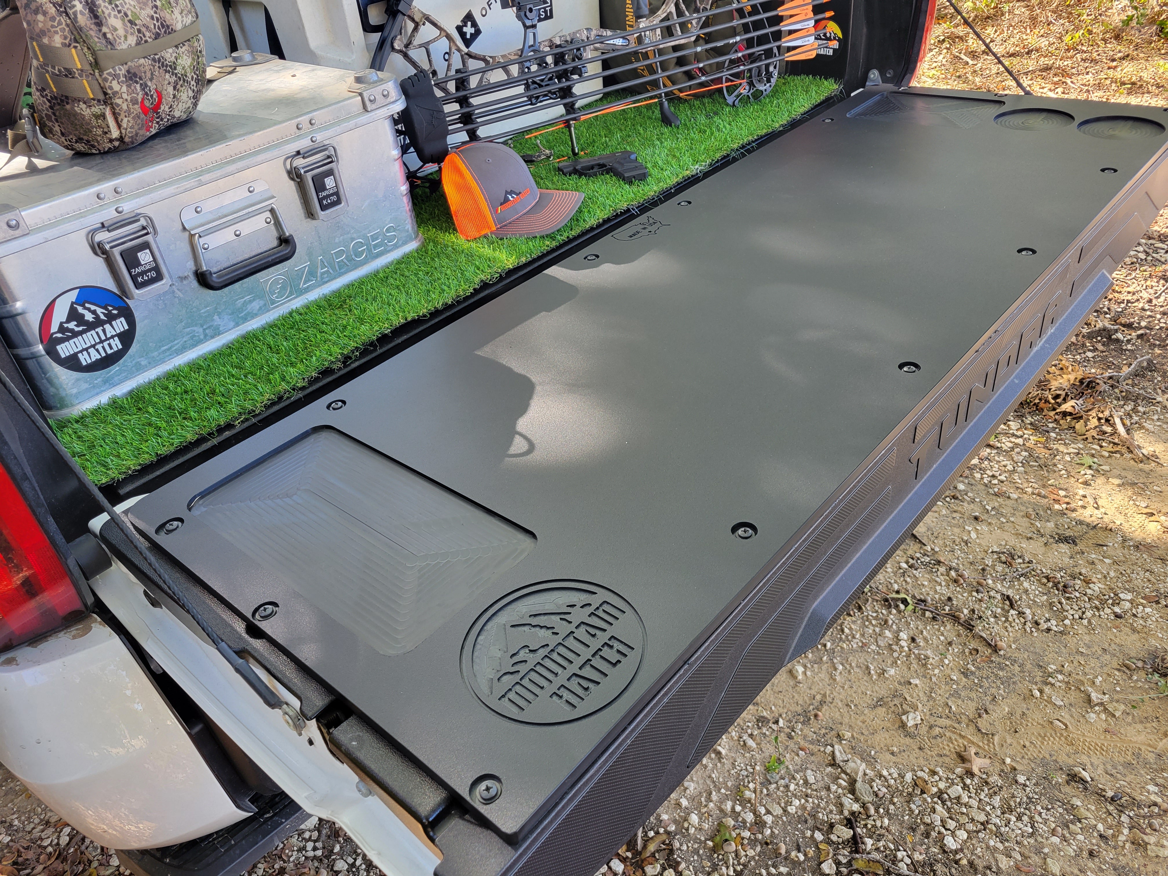 Toyota Tundra Mountain Hatch (2022- 2026)