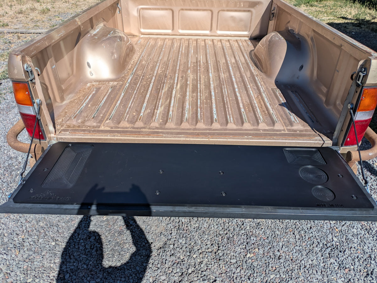 Toyota Pickup & 1st Gen Tacoma Mountain Hatch (1989-2004)